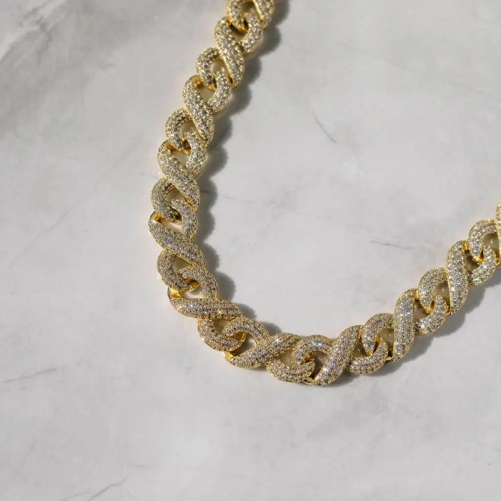DIVINE CRYSTAL POLISHED CHAIN
