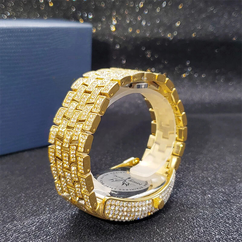 NAVETTE OUT WATCH