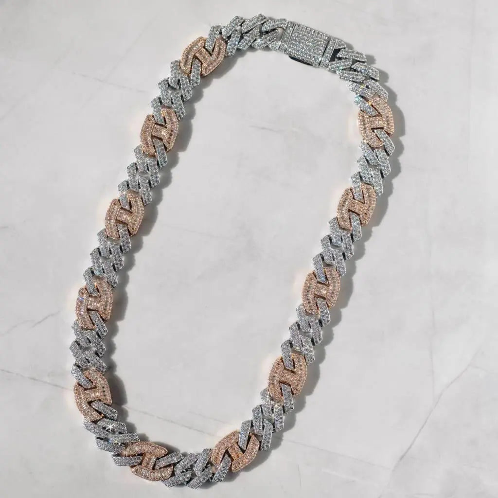 LUXE BAGUETTE CUFF CHAIN