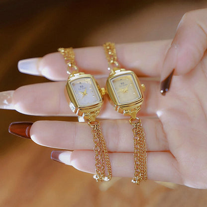 DELUXE GOLD BRACELET WATCH