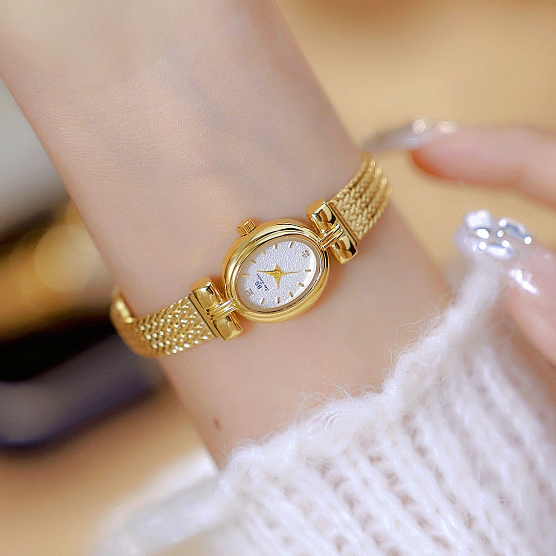 ROYAL GOLD BRACELET WATCH