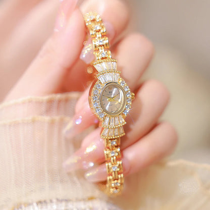 ELEGANT GOLD BRACELET WATCH