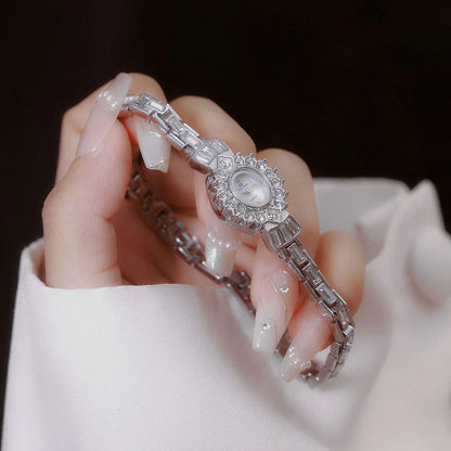 RICH GOLD BRACELET WATCH